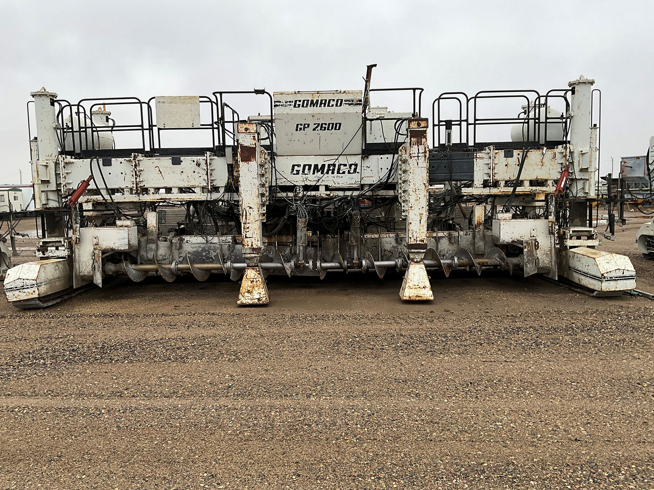 Gomaco GP-2600 - Pavimentadora de asfalto: foto 1 Gomaco GP-2600 - Pavimentadora de asfalto: foto 1