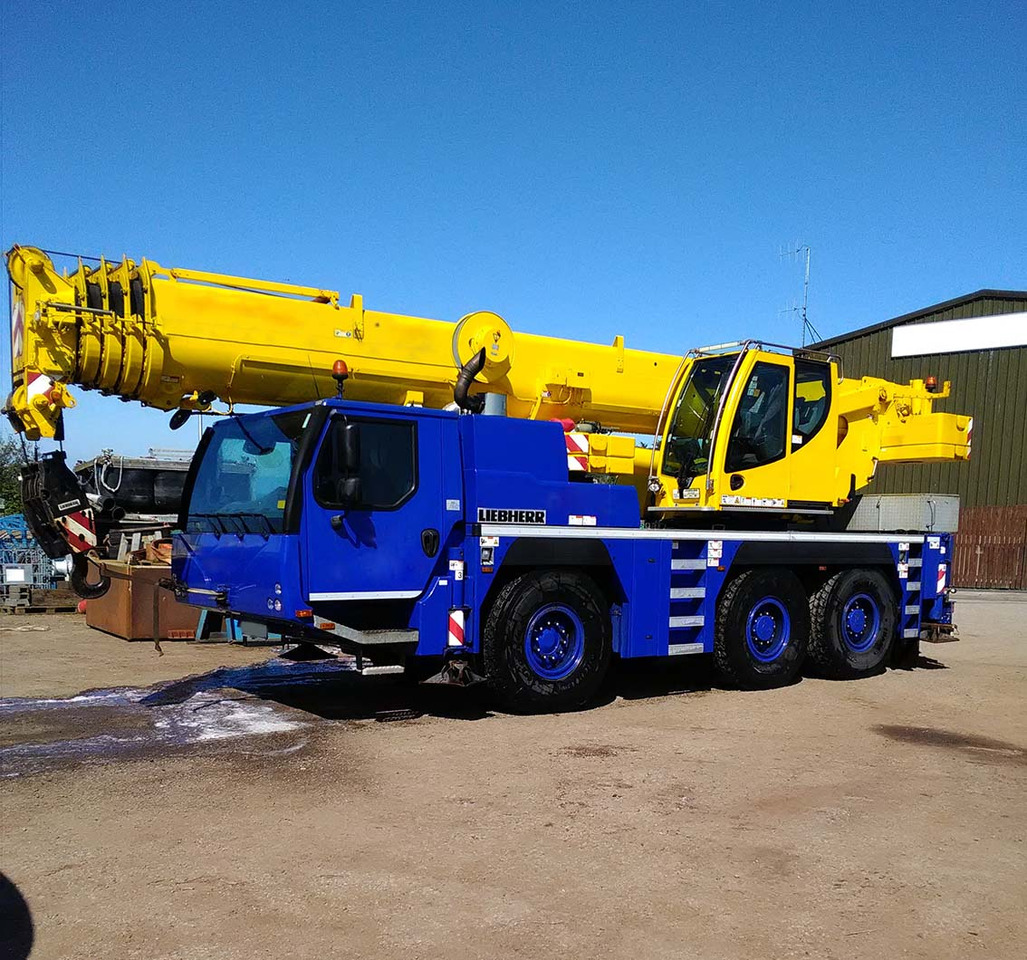Liebherr LTM 1055-3.2 - Autogrúa: foto 2 Liebherr LTM 1055-3.2 - Autogrúa: foto 2