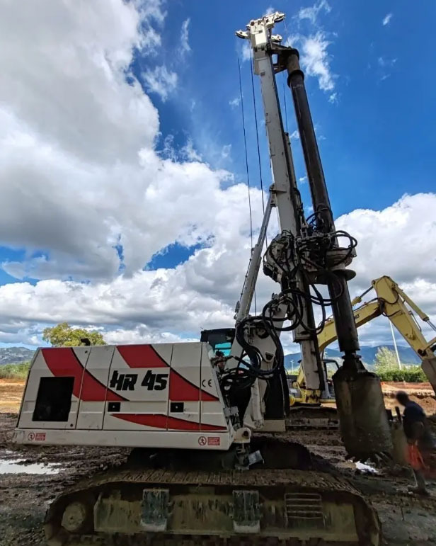 MAIT HR45 - Martillo de hinca de pilotes: foto 4 MAIT HR45 - Martillo de hinca de pilotes: foto 4