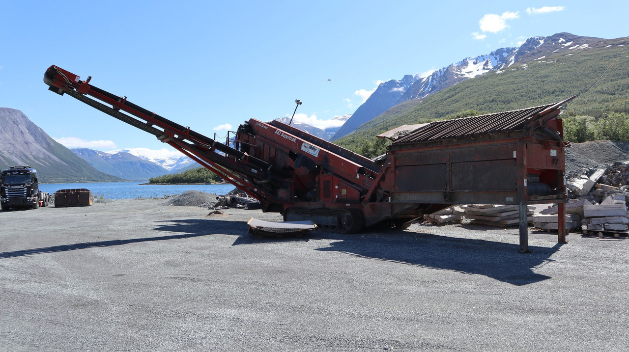 Terex Finlay 683 - Cribadora: foto 3 Terex Finlay 683 - Cribadora: foto 3