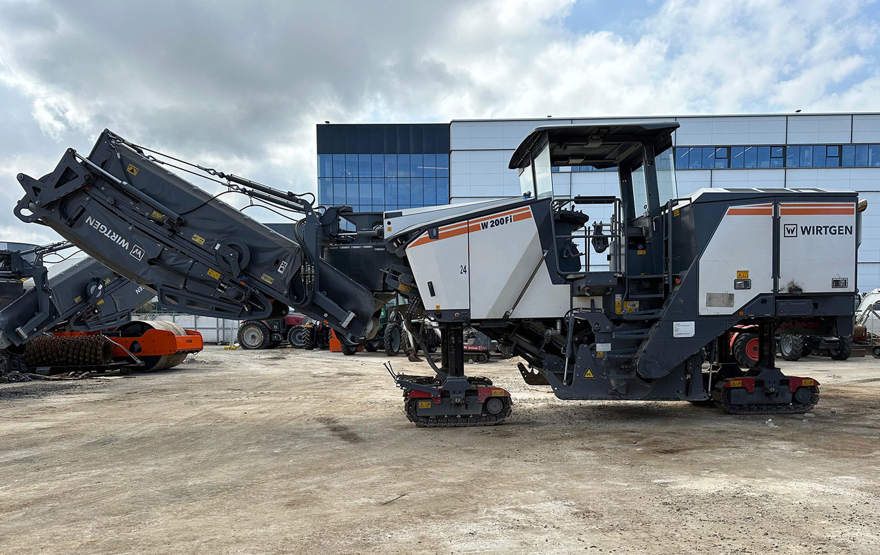 Wirtgen W 200 Fi - Fresadora en frío: foto 1 Wirtgen W 200 Fi - Fresadora en frío: foto 1