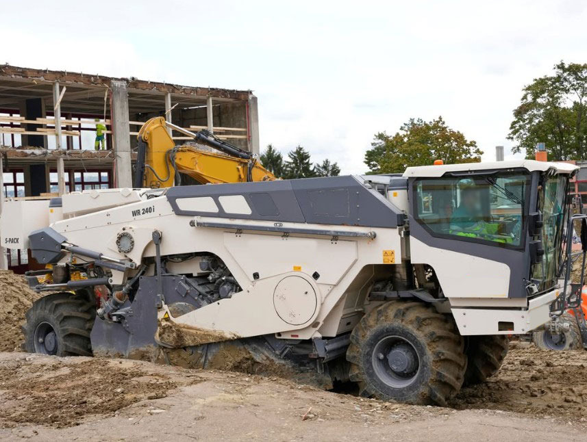 Wirtgen WR 240 i S-Pack - Estabilizador de suelos: foto 3 Wirtgen WR 240 i S-Pack - Estabilizador de suelos: foto 3