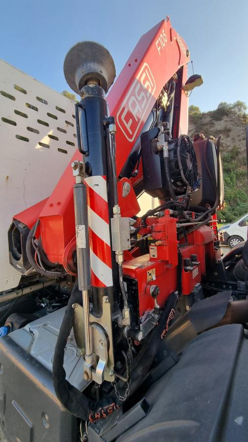 Camión volquete RENAULT C320: foto 6