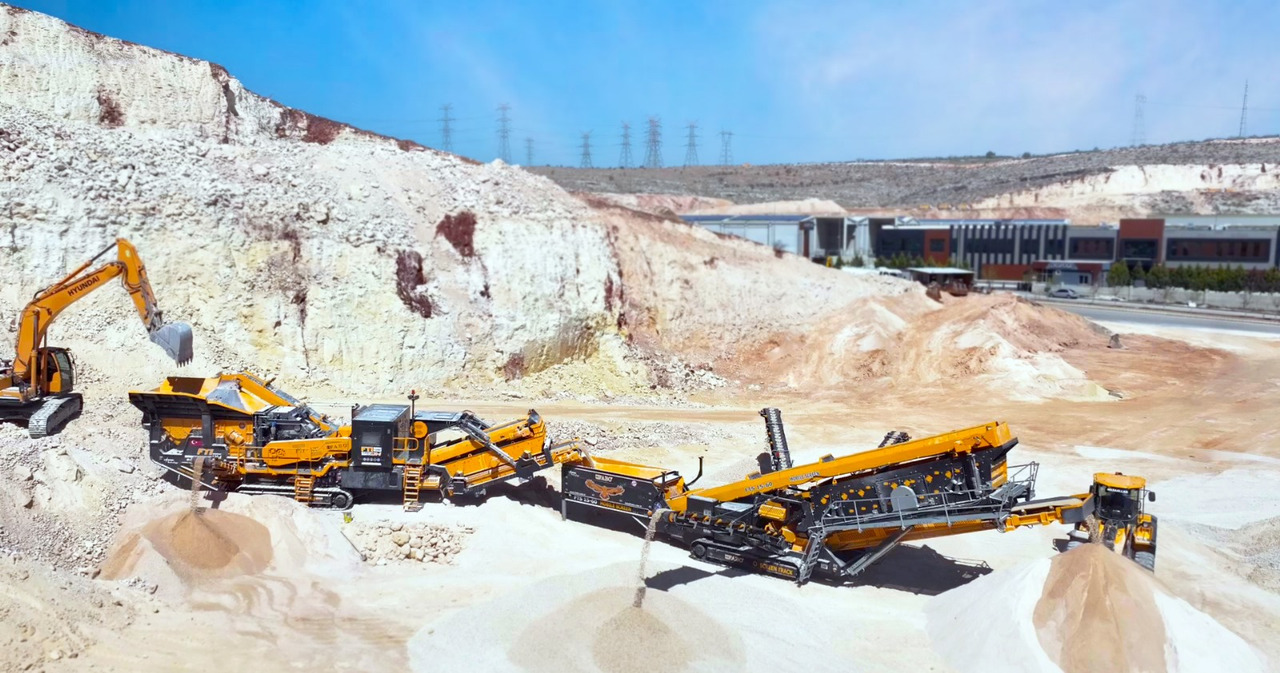 FABO FTI 130-S Mobile Crusher FTS 1560 Mobile Screen - Trituradora móvil: foto 1 FABO FTI 130-S Mobile Crusher FTS 1560 Mobile Screen - Trituradora móvil: foto 1