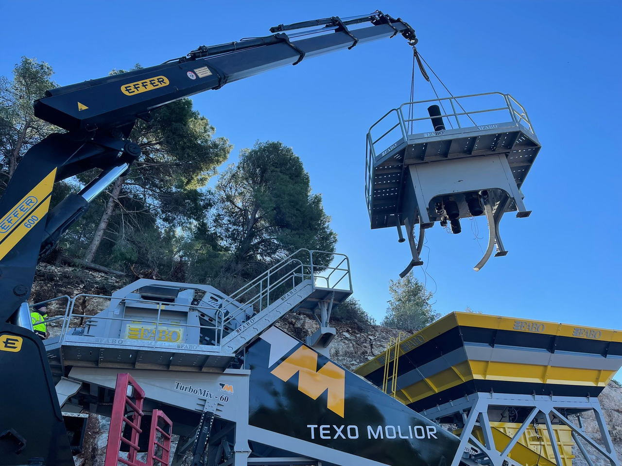 Planta de hormigón nuevo FABO mobile concrete batching plant: foto 42