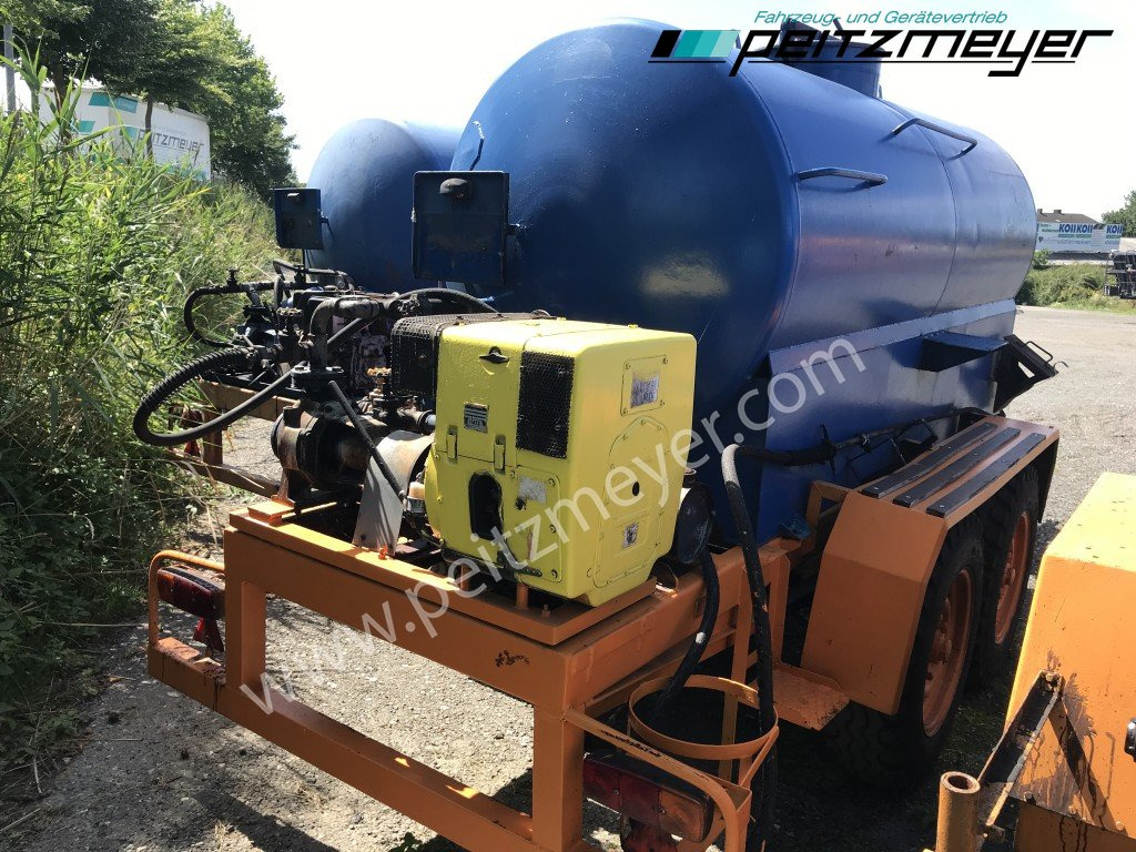 BATHE TANDEMANHÄNGER Bitum / Teerkocher 3,5 m³ Hatz DIesel 1 D 81 C - Distribuidor de asfalto: foto 1 BATHE TANDEMANHÄNGER Bitum / Teerkocher 3,5 m³ Hatz DIesel 1 D 81 C - Distribuidor de asfalto: foto 1