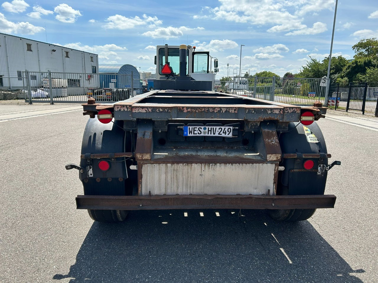 Mafa 20 ft tipping chassis / disc brakes / lifting axle / alcoa wheels / - Semirremolque portacontenedore/ Intercambiable: foto 4 Mafa 20 ft tipping chassis / disc brakes / lifting axle / alcoa wheels / - Semirremolque portacontenedore/ Intercambiable: foto 4