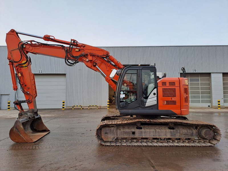 Hitachi ZX 225 US LC-5 B (Trimble GPS Prepared) - Excavadora de cadenas: foto 1 Hitachi ZX 225 US LC-5 B (Trimble GPS Prepared) - Excavadora de cadenas: foto 1