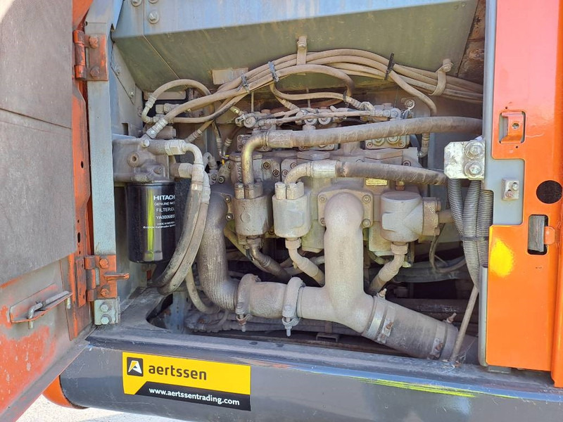 Excavadora de cadenas Hitachi ZX 300 LC-6: foto 17