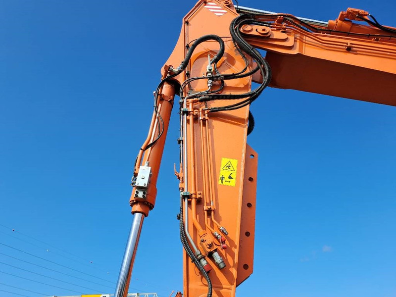 Excavadora de cadenas Hitachi ZX 300 LC-6: foto 8