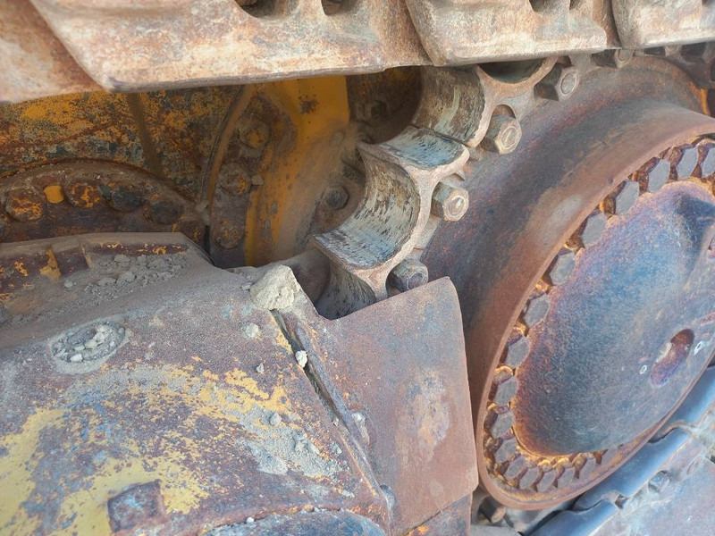 Bulldozer Komatsu D155A-6R (4 pcs available in Abu Dhabi): foto 11 Bulldozer Komatsu D155A-6R (4 pcs available in Abu Dhabi): foto 11