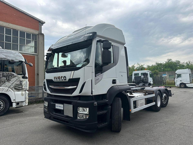 Iveco Stralis 460 - Camión chasis: foto 1 Iveco Stralis 460 - Camión chasis: foto 1