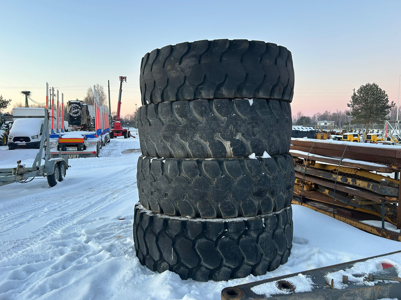 GOODYEAR 24.00 R35 - Neumático para Cargadora de ruedas: foto 4 GOODYEAR 24.00 R35 - Neumático para Cargadora de ruedas: foto 4