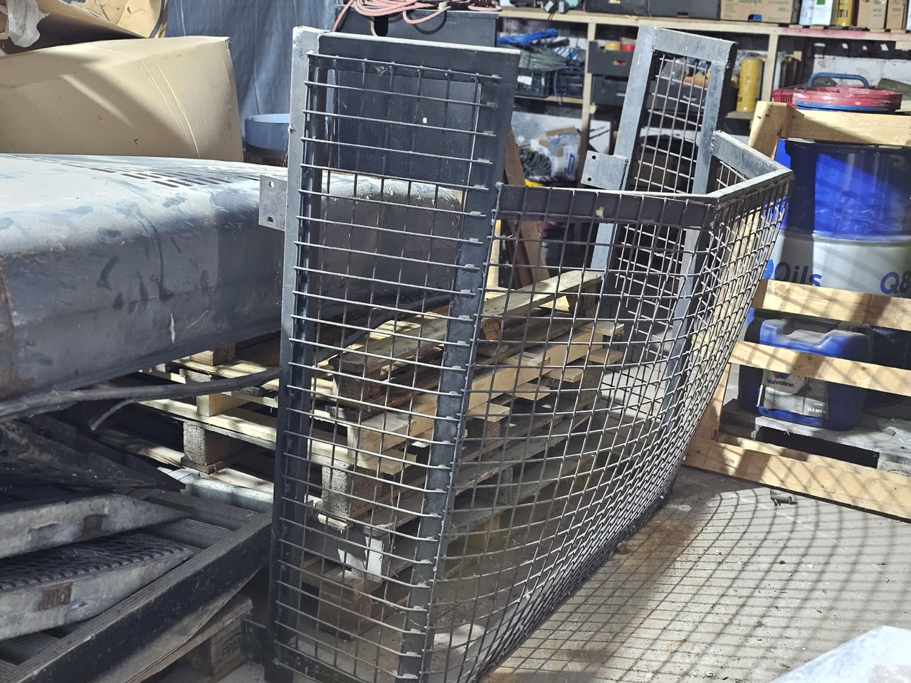 Protective guard. Caterpillar 962, 966, 972 - Cabina para Cargadora: foto 1 Protective guard. Caterpillar 962, 966, 972 - Cabina para Cargadora: foto 1