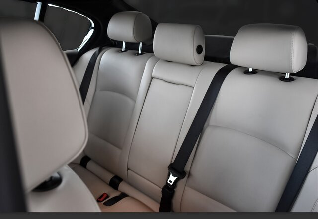 BMW 530d xDrive INDIVIDUAL CONNECTED DRIVE ECO PRO... - Sedan: foto 4 BMW 530d xDrive INDIVIDUAL CONNECTED DRIVE ECO PRO... - Sedan: foto 4