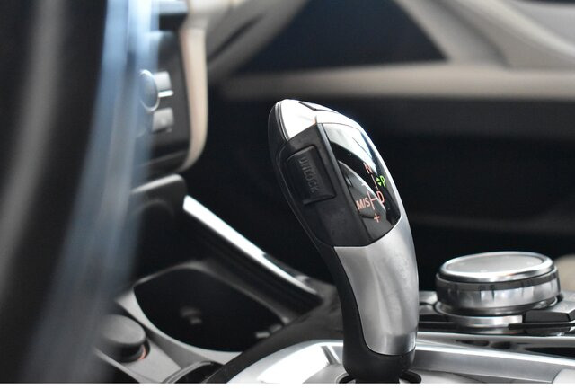 BMW 530d xDrive INDIVIDUAL CONNECTED DRIVE ECO PRO... - Sedan: foto 2 BMW 530d xDrive INDIVIDUAL CONNECTED DRIVE ECO PRO... - Sedan: foto 2