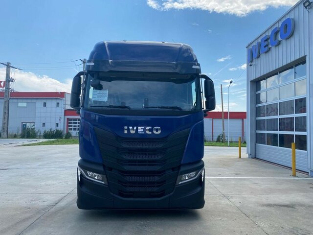 IVECO S-WAY-AS440S53T/FP LT Sattelzugmaschine+LIVING... - Cabeza tractora: foto 3 IVECO S-WAY-AS440S53T/FP LT Sattelzugmaschine+LIVING... - Cabeza tractora: foto 3