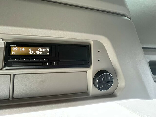 IVECO S-Way AS440S49T/P-AF4T COMFORT AERO PREMIUM LED... - Cabeza tractora: foto 5 IVECO S-Way AS440S49T/P-AF4T COMFORT AERO PREMIUM LED... - Cabeza tractora: foto 5