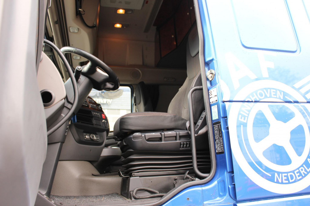 Daf 480 SSC Retarder Kühlbox 2 Tanks Standklima - Cabeza tractora: foto 3 Daf 480 SSC Retarder Kühlbox 2 Tanks Standklima - Cabeza tractora: foto 3