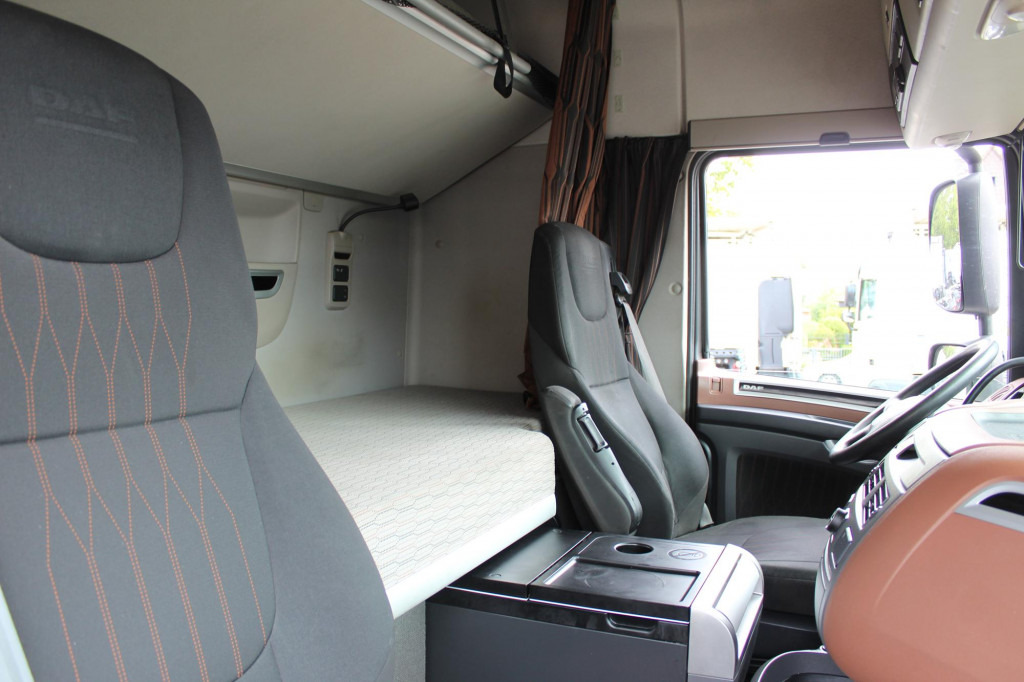 Daf XF 480 SC Retarder Standklima Kühlbox 2 Tanks - Cabeza tractora: foto 2 Daf XF 480 SC Retarder Standklima Kühlbox 2 Tanks - Cabeza tractora: foto 2