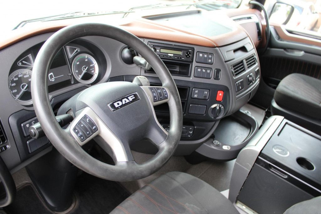 Daf XF 480 SC Retarder Standklima Kühlbox 2 Tanks - Cabeza tractora: foto 4 Daf XF 480 SC Retarder Standklima Kühlbox 2 Tanks - Cabeza tractora: foto 4