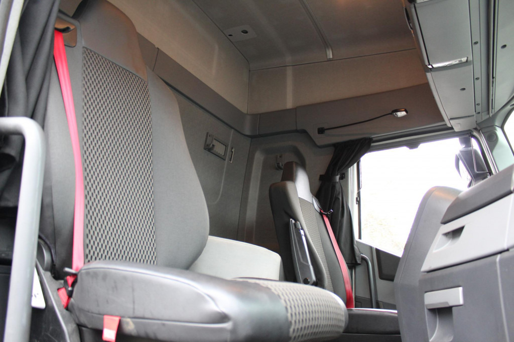 Renault T460 Retarder 2 Tanks Standklima VIN : KD - Cabeza tractora: foto 2 Renault T460 Retarder 2 Tanks Standklima VIN : KD - Cabeza tractora: foto 2