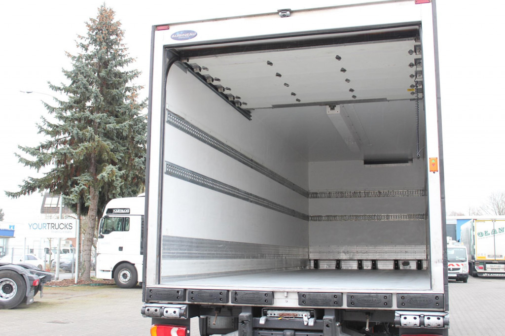 Camión frigorífico Daf LF  280 E6 Frigoblock LBW Rolltor Strom Klima: foto 13