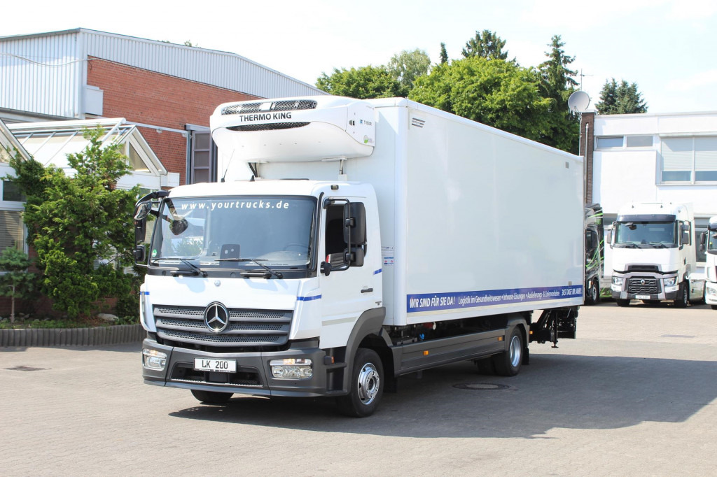 Mercedes-Benz Atego 1221 E6 TK T-800 R Strom Türen+LBW - Camión frigorífico: foto 1 Mercedes-Benz Atego 1221 E6 TK T-800 R Strom Türen+LBW - Camión frigorífico: foto 1