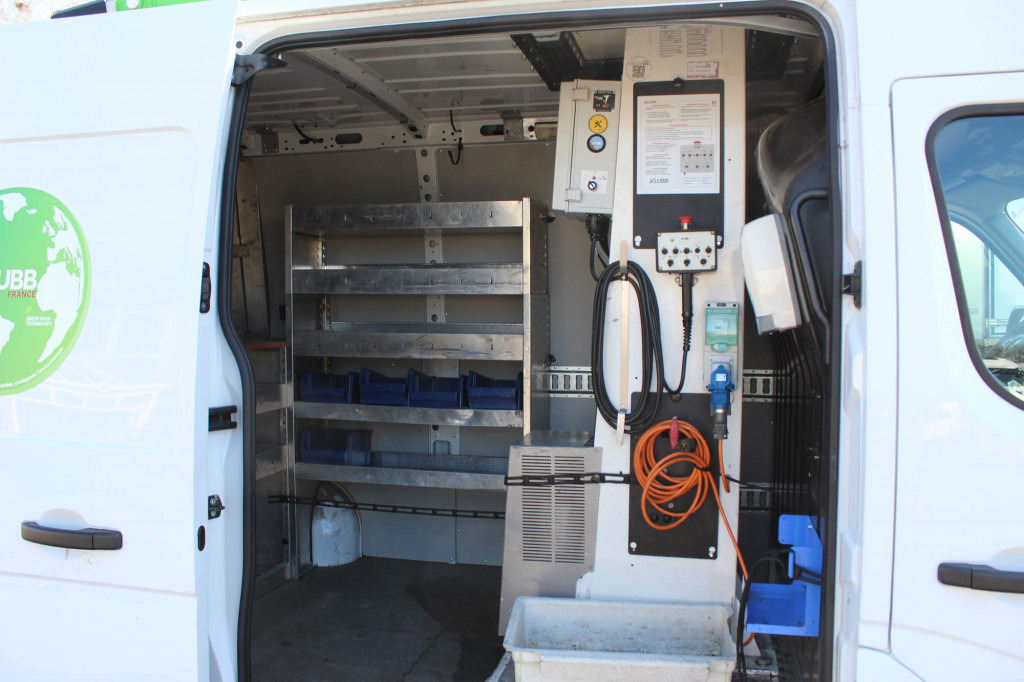 Camión con plataforma elevadora Renault Master 145 E6  Klubb KL-26  12m  Kamera Klima AHK: foto 14