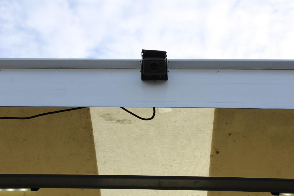 Volvo FM 330 E6 Koffer 7,8m Klima LBW Liftachse - Camión caja cerrada: foto 5 Volvo FM 330 E6 Koffer 7,8m Klima LBW Liftachse - Camión caja cerrada: foto 5