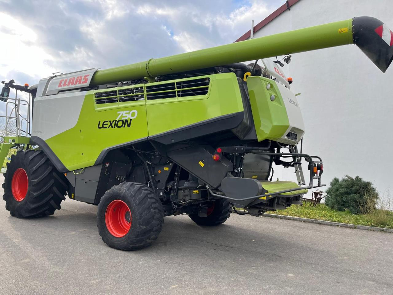 CLAAS Lexion 750 V-Kanal 3D, Bj. 2017, 30kmh - Cosechadora de granos: foto 2 CLAAS Lexion 750 V-Kanal 3D, Bj. 2017, 30kmh - Cosechadora de granos: foto 2
