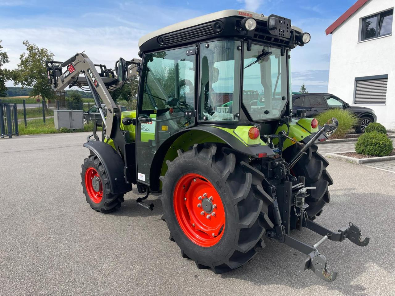 CLAAS Nexos 210 mit Frontlader, 236Bh, FZW, NEUWERTIG! - Tractor: foto 3 CLAAS Nexos 210 mit Frontlader, 236Bh, FZW, NEUWERTIG! - Tractor: foto 3
