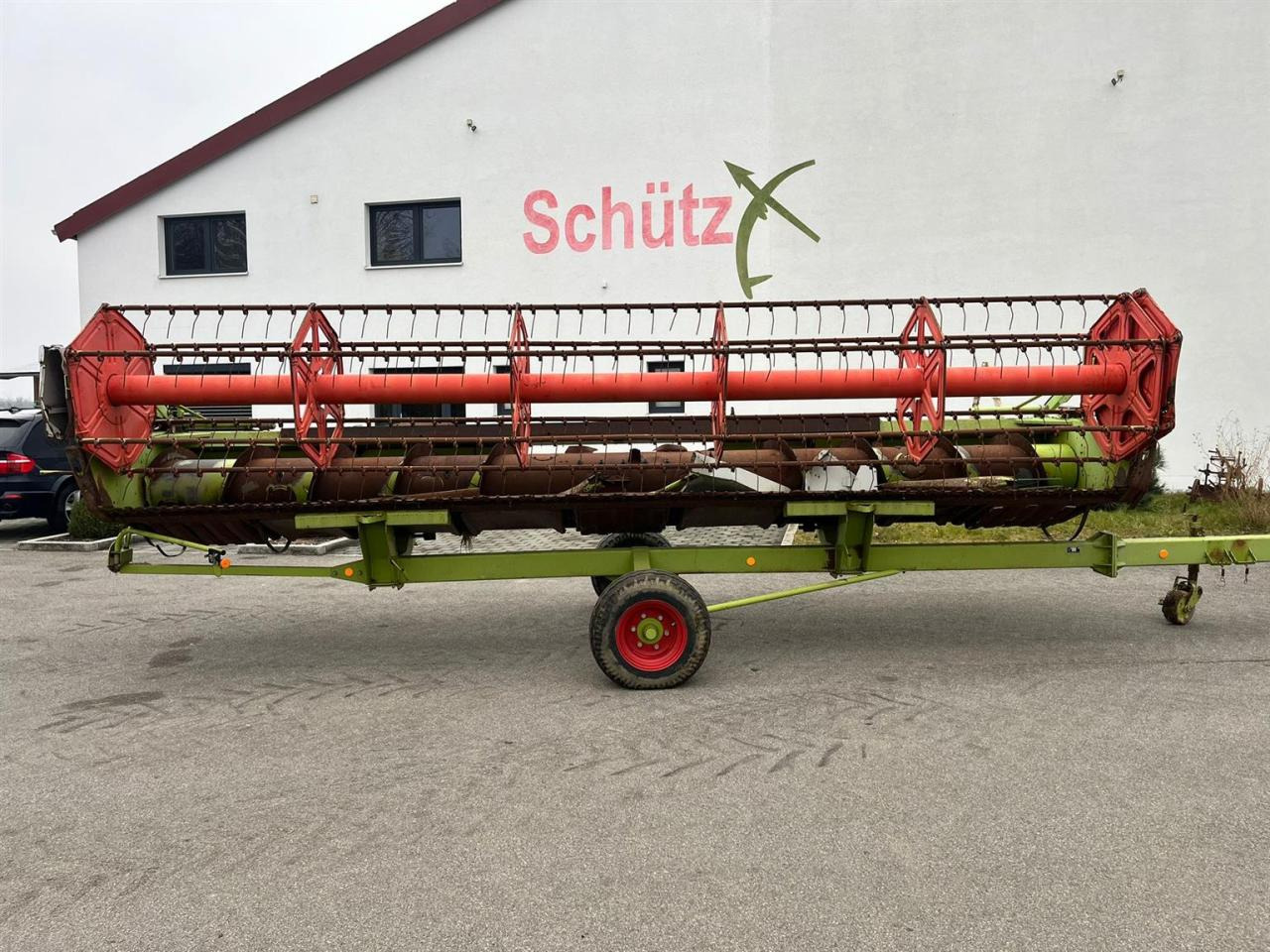 CLAAS Schneidwerk Claas C660 mit Autocontour, Transportwagen - Accesorios para cosechadoras de forraje: foto 1 CLAAS Schneidwerk Claas C660 mit Autocontour, Transportwagen - Accesorios para cosechadoras de forraje: foto 1