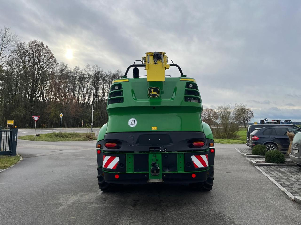 John Deere 8300i Feldhäcksler, Harvestlap, Pickup, Kemper, erst 910 Betriebsstunden, Baujahr 2018 - Cosechadora de forraje: foto 4 John Deere 8300i Feldhäcksler, Harvestlap, Pickup, Kemper, erst 910 Betriebsstunden, Baujahr 2018 - Cosechadora de forraje: foto 4