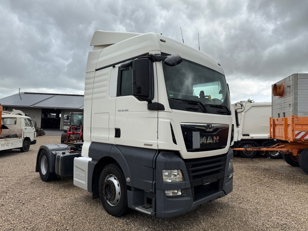 MAN TGX 18.460 - Euro 6- Motorschaden - Hydraulik- - Cabeza tractora: foto 1 MAN TGX 18.460 - Euro 6- Motorschaden - Hydraulik- - Cabeza tractora: foto 1
