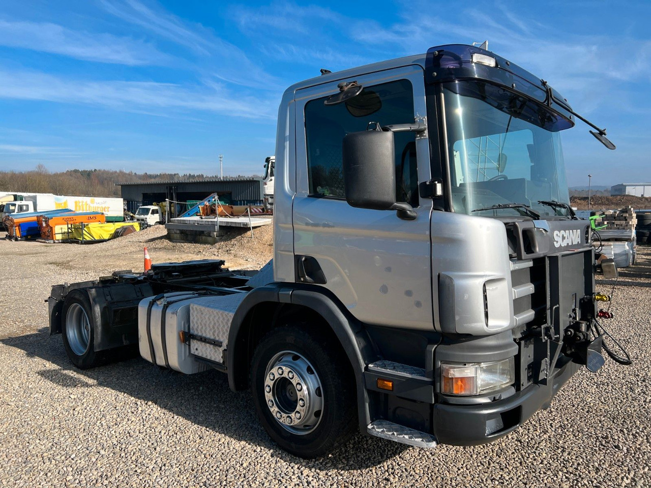 Scania P 94 GA 4x2 NA 310 Scania P 94 GA 4x2 NA 310 - Cabeza tractora: foto 2 Scania P 94 GA 4x2 NA 310 Scania P 94 GA 4x2 NA 310 - Cabeza tractora: foto 2