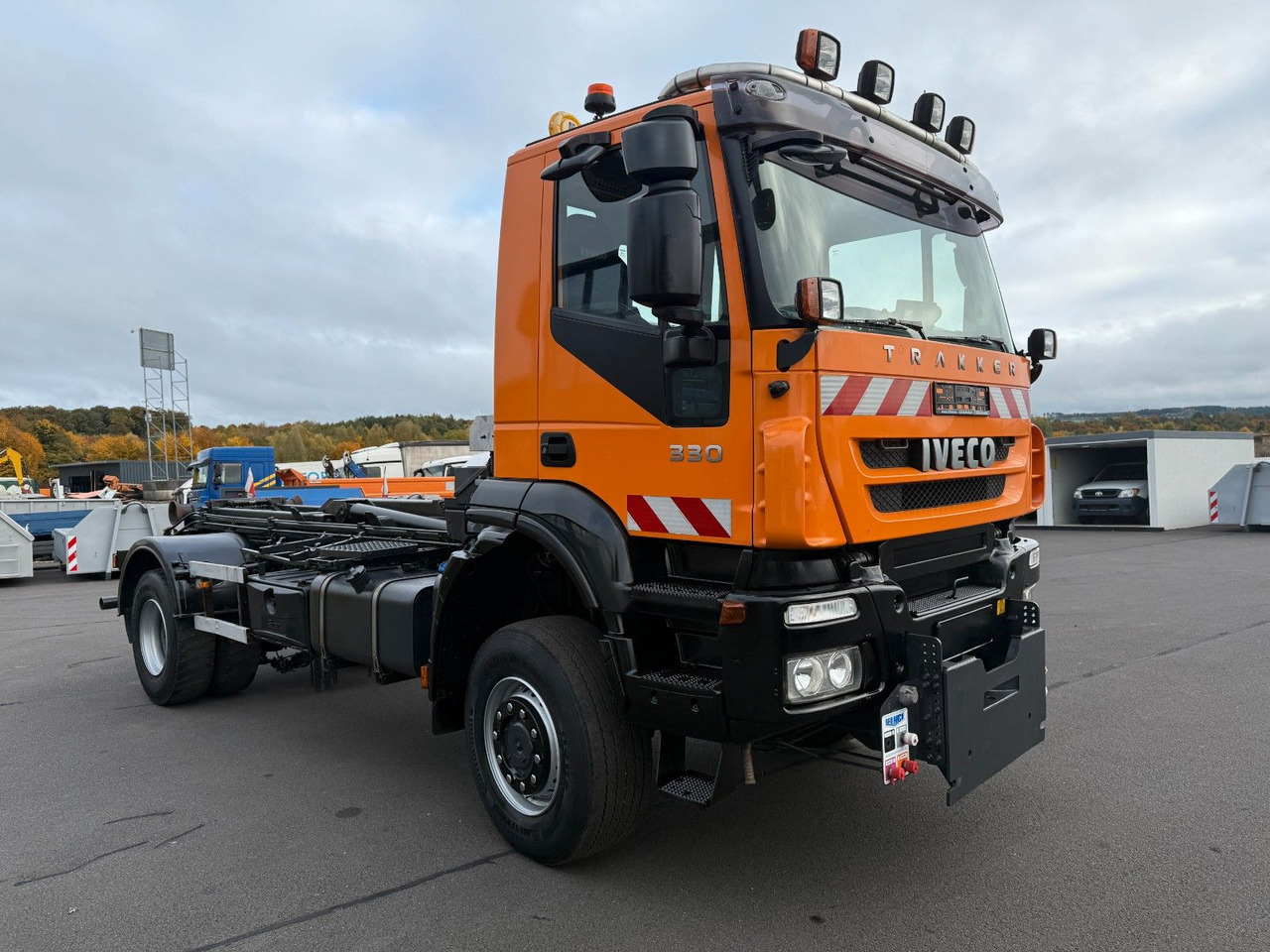 Iveco Trakker 330 EEV Winterdienst Abroll - Camión multibasculante: foto 5 Iveco Trakker 330 EEV Winterdienst Abroll - Camión multibasculante: foto 5