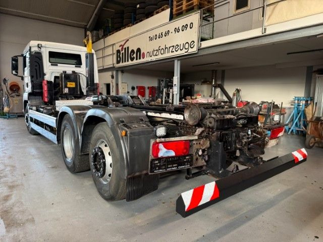 Camión multibasculante MAN 26.460 6x2 Hyfva 20.26 S: foto 7 Camión multibasculante MAN 26.460 6x2 Hyfva 20.26 S: foto 7