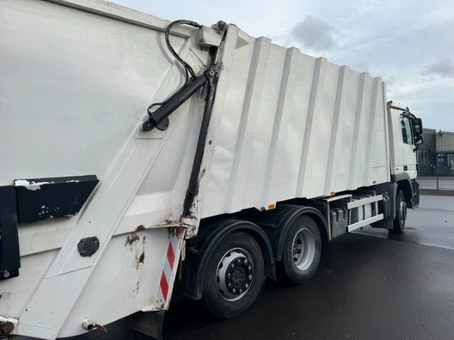 Mercedes-Benz Actros 2532 6x2 MP3 Faun Power Press 524 Mercedes-Benz Actros 2532 6x2 MP3 Faun Power Press 524 - Camión de basura: foto 4 Mercedes-Benz Actros 2532 6x2 MP3 Faun Power Press 524 Mercedes-Benz Actros 2532 6x2 MP3 Faun Power Press 524 - Camión de basura: foto 4