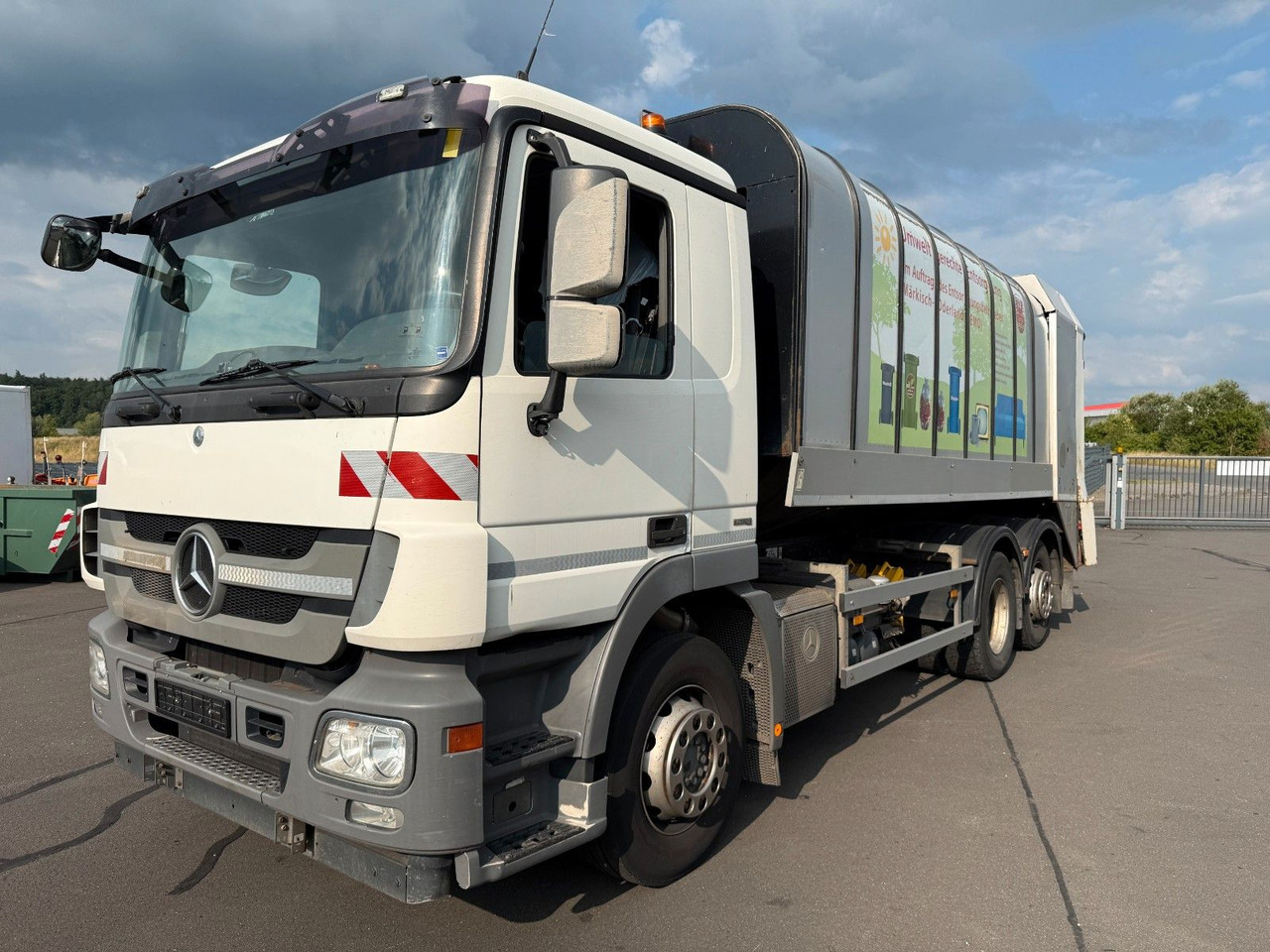 Mercedes-Benz Actros MP3 2532 6x2 Faun Rotorpress 521 - Camión de basura: foto 1 Mercedes-Benz Actros MP3 2532 6x2 Faun Rotorpress 521 - Camión de basura: foto 1