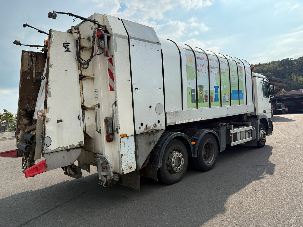 Mercedes-Benz Actros MP3 2532 6x2 Faun Rotorpress 521 - Camión de basura: foto 3 Mercedes-Benz Actros MP3 2532 6x2 Faun Rotorpress 521 - Camión de basura: foto 3