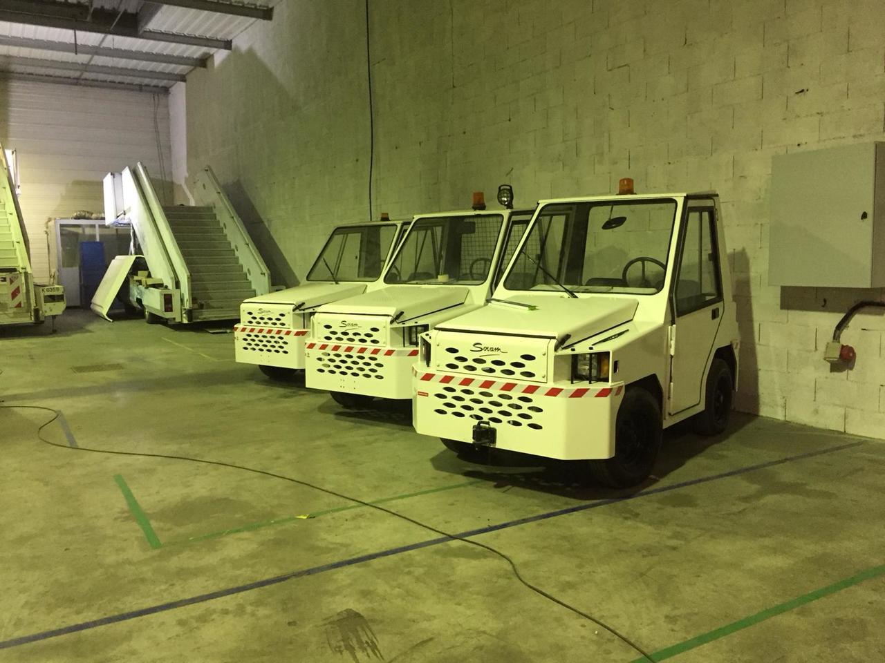 SOVAM TRACTOR/DIESEL K22 - Tractor de equipaje: foto 2 SOVAM TRACTOR/DIESEL K22 - Tractor de equipaje: foto 2