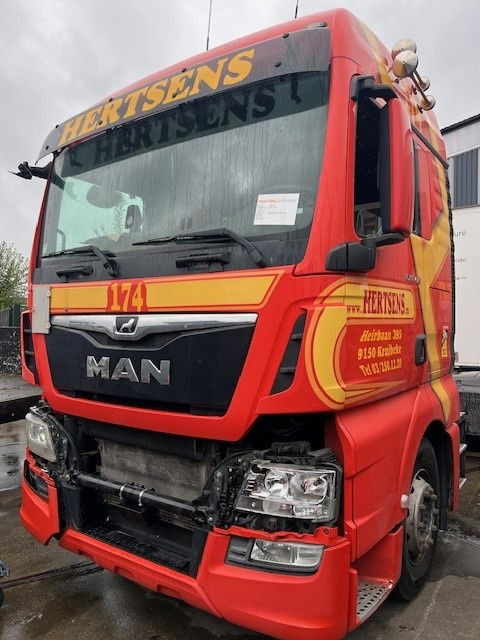MAN TGX 18.470 TGX 470 Engine Problem FOR Parts - Cabeza tractora: foto 1 MAN TGX 18.470 TGX 470 Engine Problem FOR Parts - Cabeza tractora: foto 1