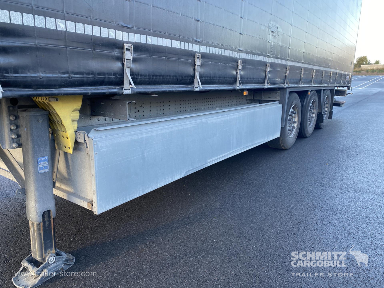 SCHMITZ Curtainsider Standard Taillift - Semirremolque lona: foto 3 SCHMITZ Curtainsider Standard Taillift - Semirremolque lona: foto 3