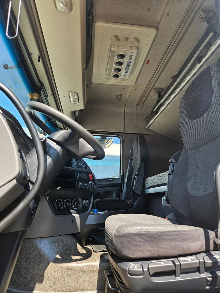 DAF XF 460 Space Cab Standklima 2 units - Cabeza tractora: foto 5 DAF XF 460 Space Cab Standklima 2 units - Cabeza tractora: foto 5
