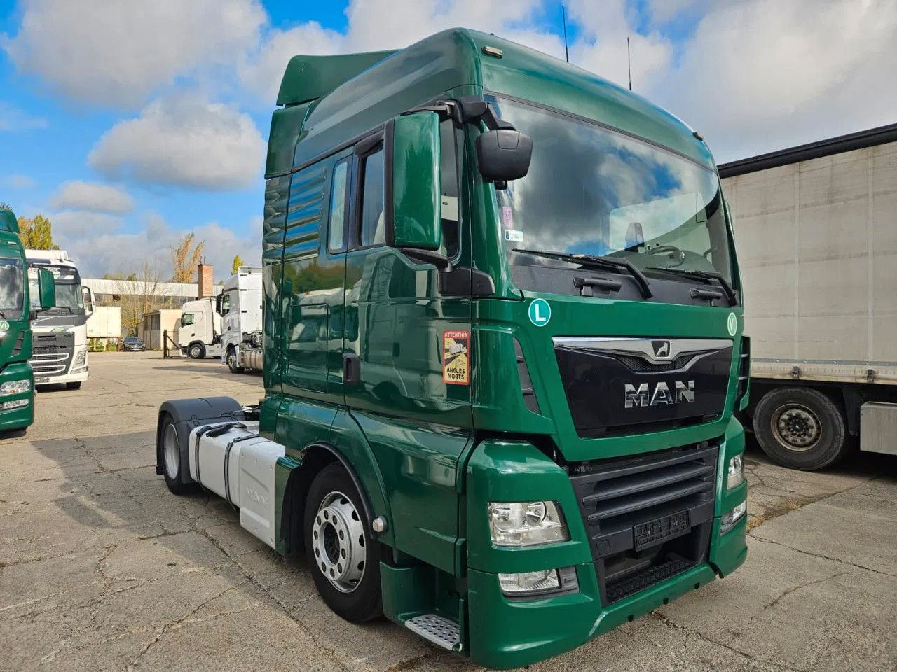 MAN TGX 18.470 XLX-Mega-Retarder-Standklima 4 units - Cabeza tractora: foto 2 MAN TGX 18.470 XLX-Mega-Retarder-Standklima 4 units - Cabeza tractora: foto 2