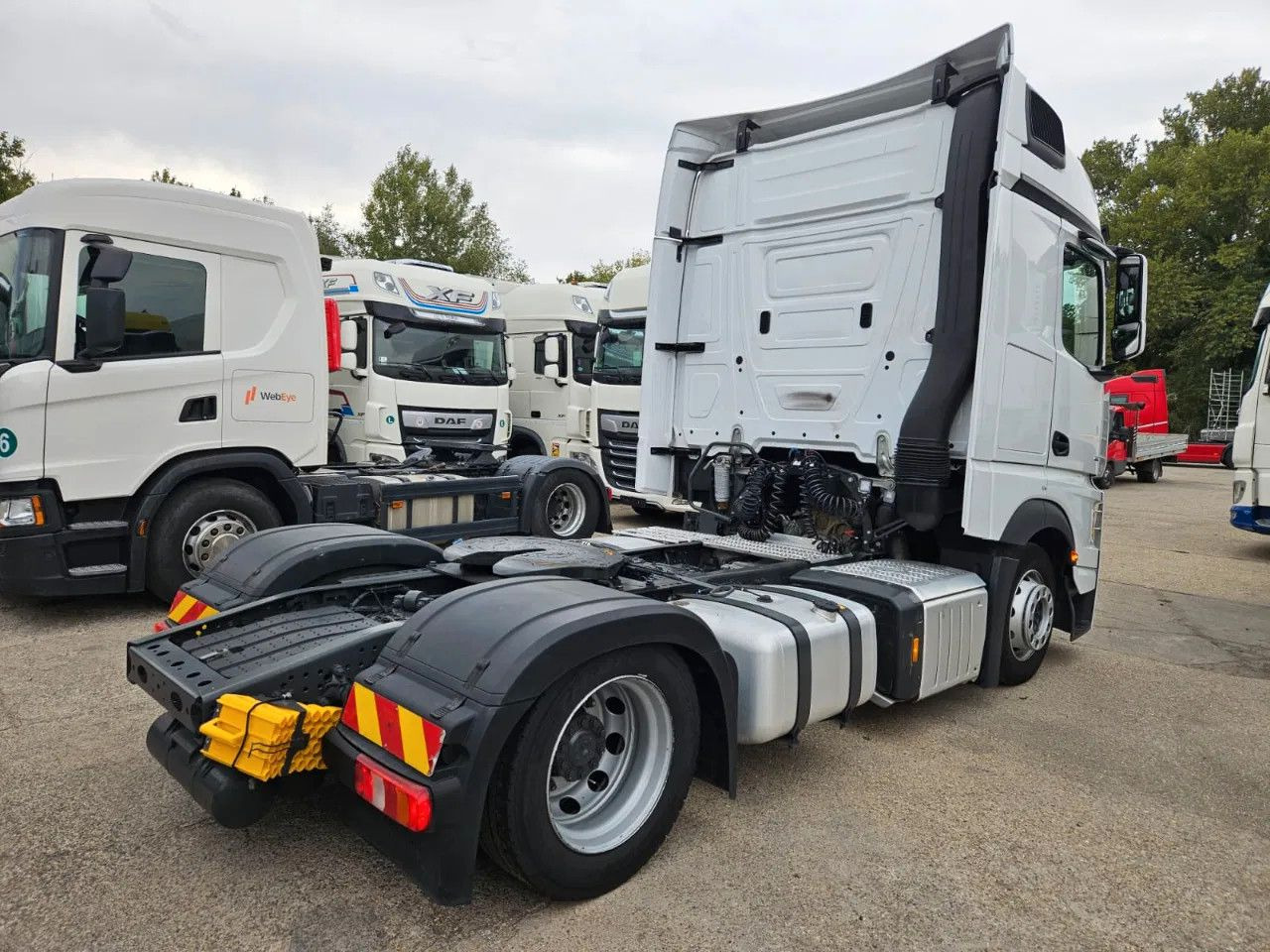 Mercedes-Benz Actros 1851 Mega, BigSpace, Standklima, 2 units - Cabeza tractora: foto 3 Mercedes-Benz Actros 1851 Mega, BigSpace, Standklima, 2 units - Cabeza tractora: foto 3