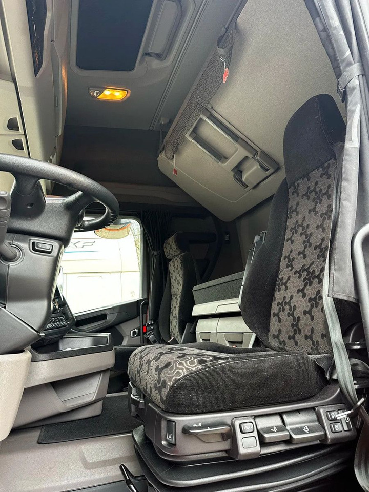 Scania R450 PTO, Standklima, Navi, Night protect - Cabeza tractora: foto 5 Scania R450 PTO, Standklima, Navi, Night protect - Cabeza tractora: foto 5