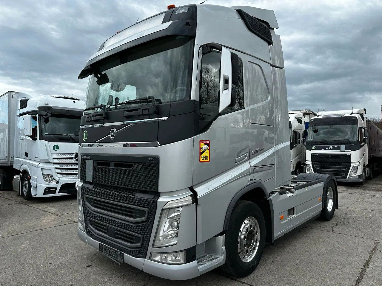 Volvo FH 500 ADR, I-Park, Alloy w. Leather seats, TV s - Cabeza tractora: foto 1 Volvo FH 500 ADR, I-Park, Alloy w. Leather seats, TV s - Cabeza tractora: foto 1