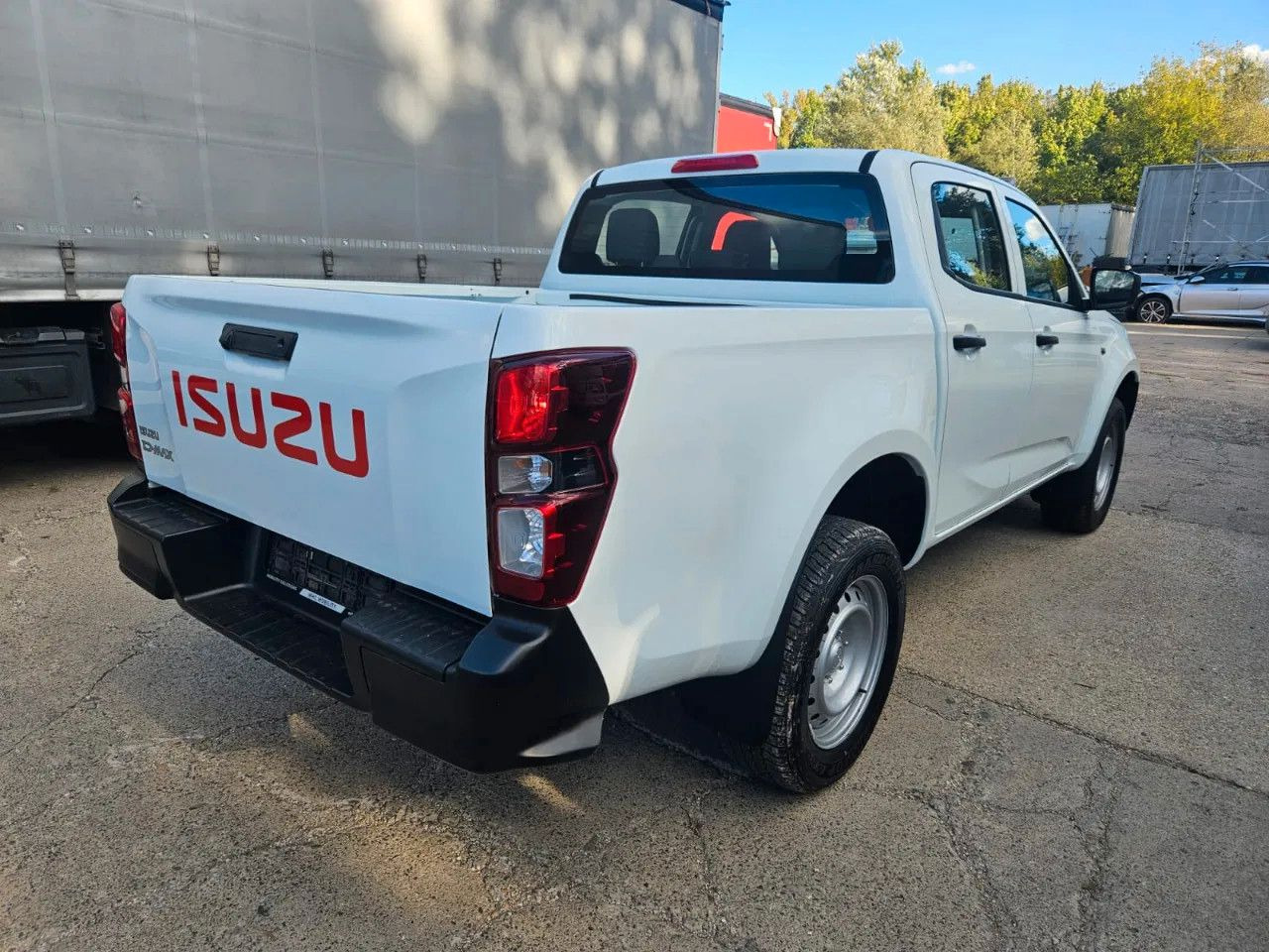 Isuzu D-Max 2H, 4H, 4L - SUV/ Todoterreno: foto 4 Isuzu D-Max 2H, 4H, 4L - SUV/ Todoterreno: foto 4